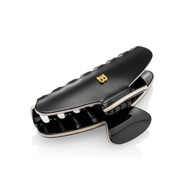 Load image into Gallery viewer, Medium Hair Claw Clip in Black with Nude Edge
